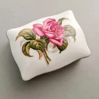 جعبه چینی بسیار زیبای گل