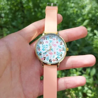 ساعت طرحدار