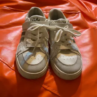 کتونی سه خط وارداتی