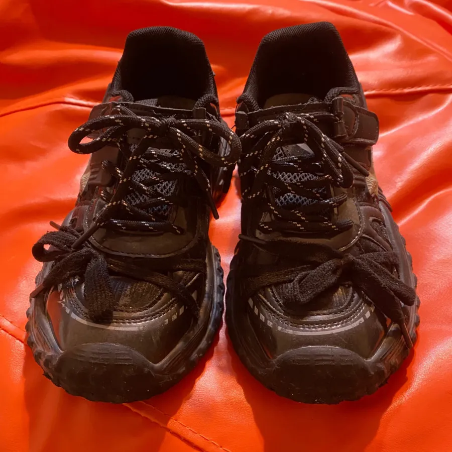 کتونی خارجی