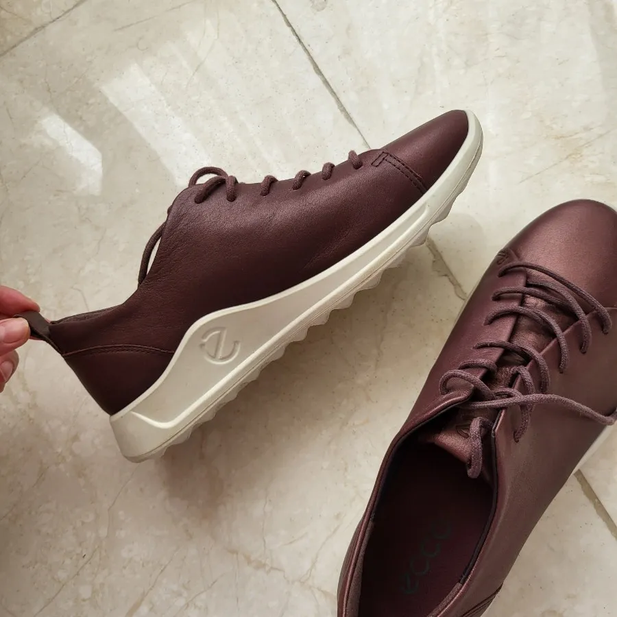 کتونی اکو ecco