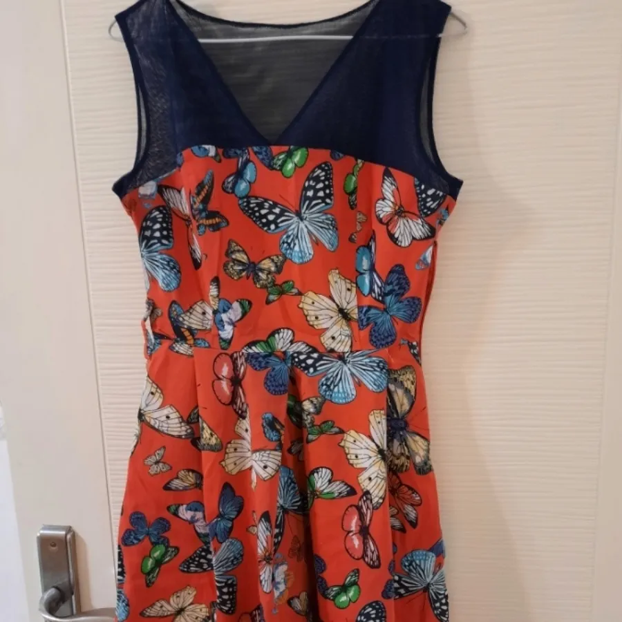 پیراهن پروانه کوتاه