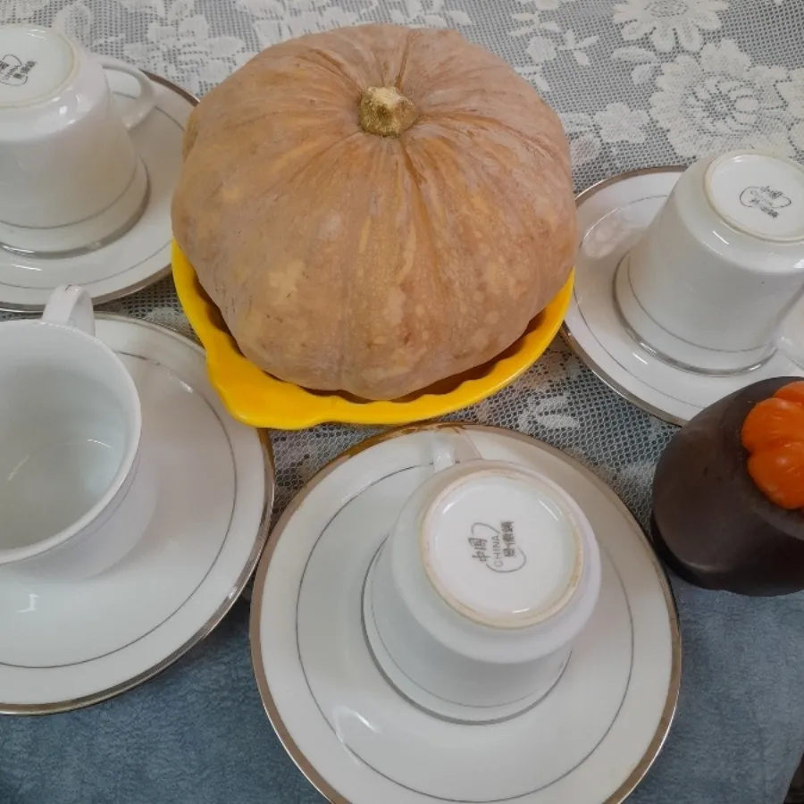 فنجان و نعلبکی چایخوری