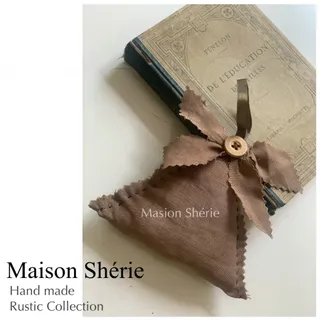 آویز روستیک