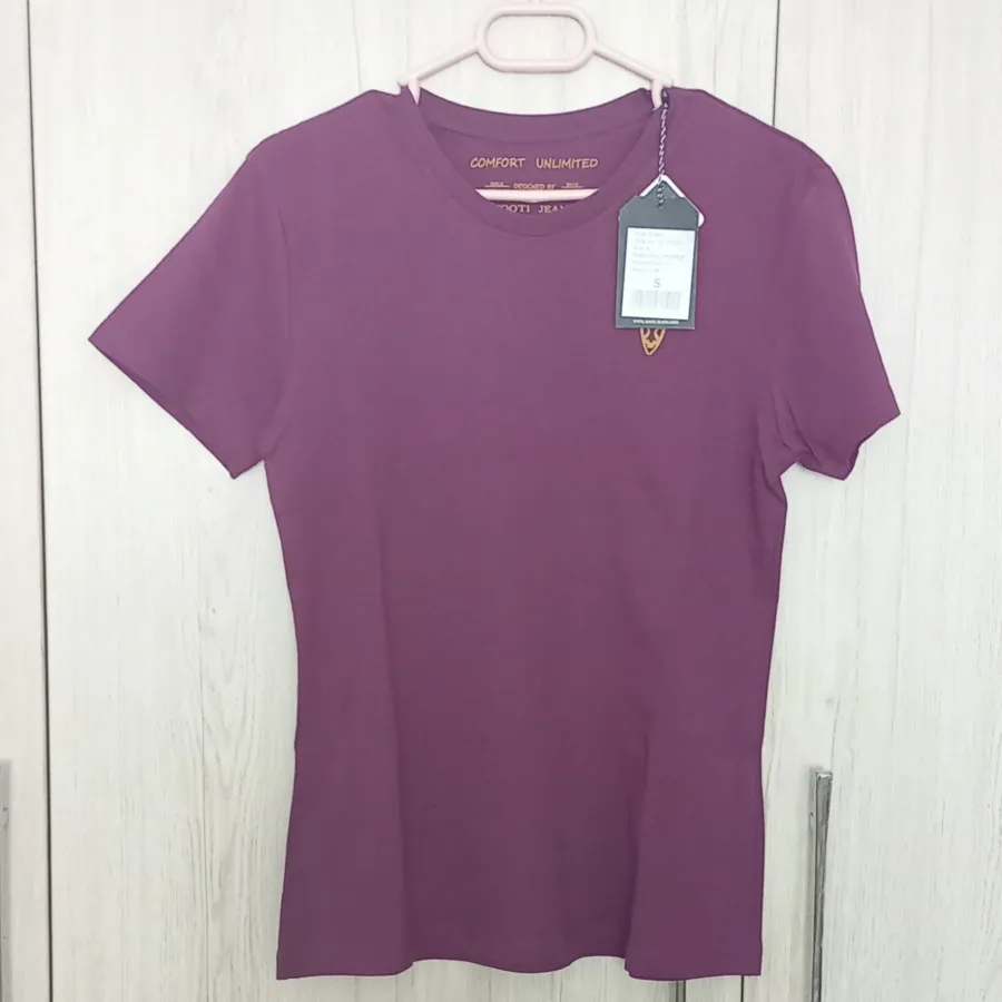 تیشزت جوتی جینز