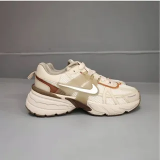 کتونی نایک موکا