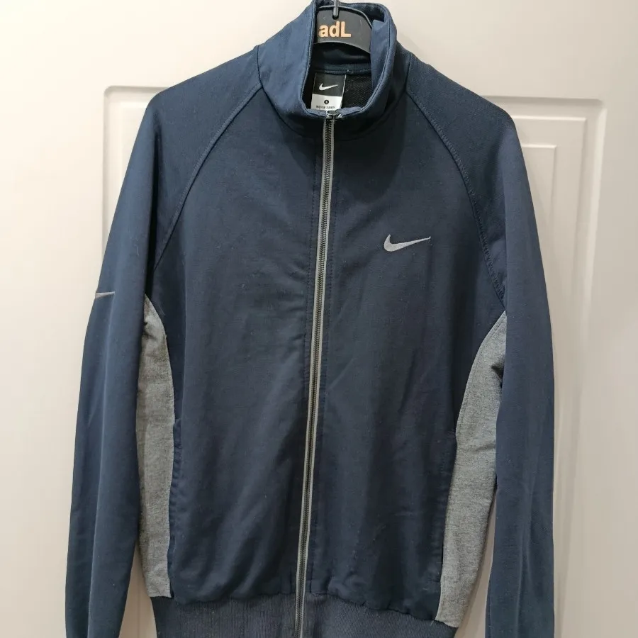 سویشرت سورمه ای نایک