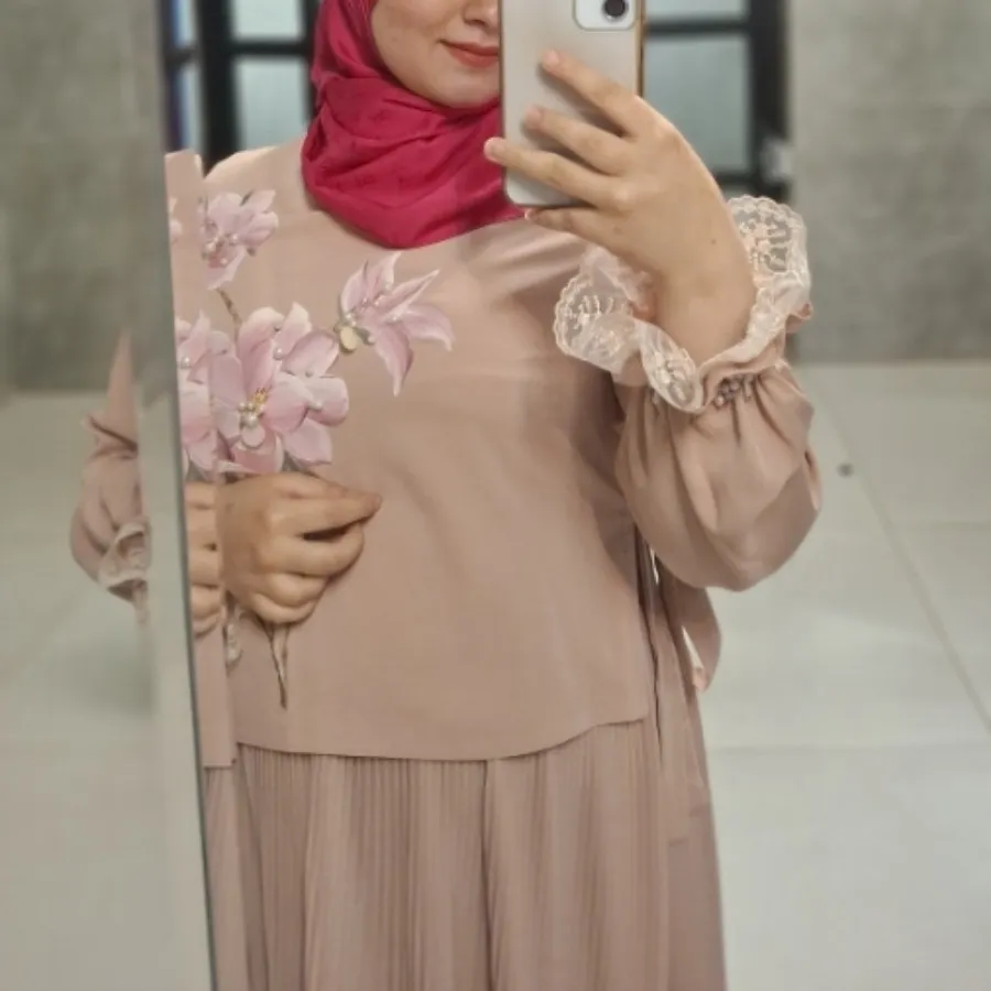 پیراهن پلیسه