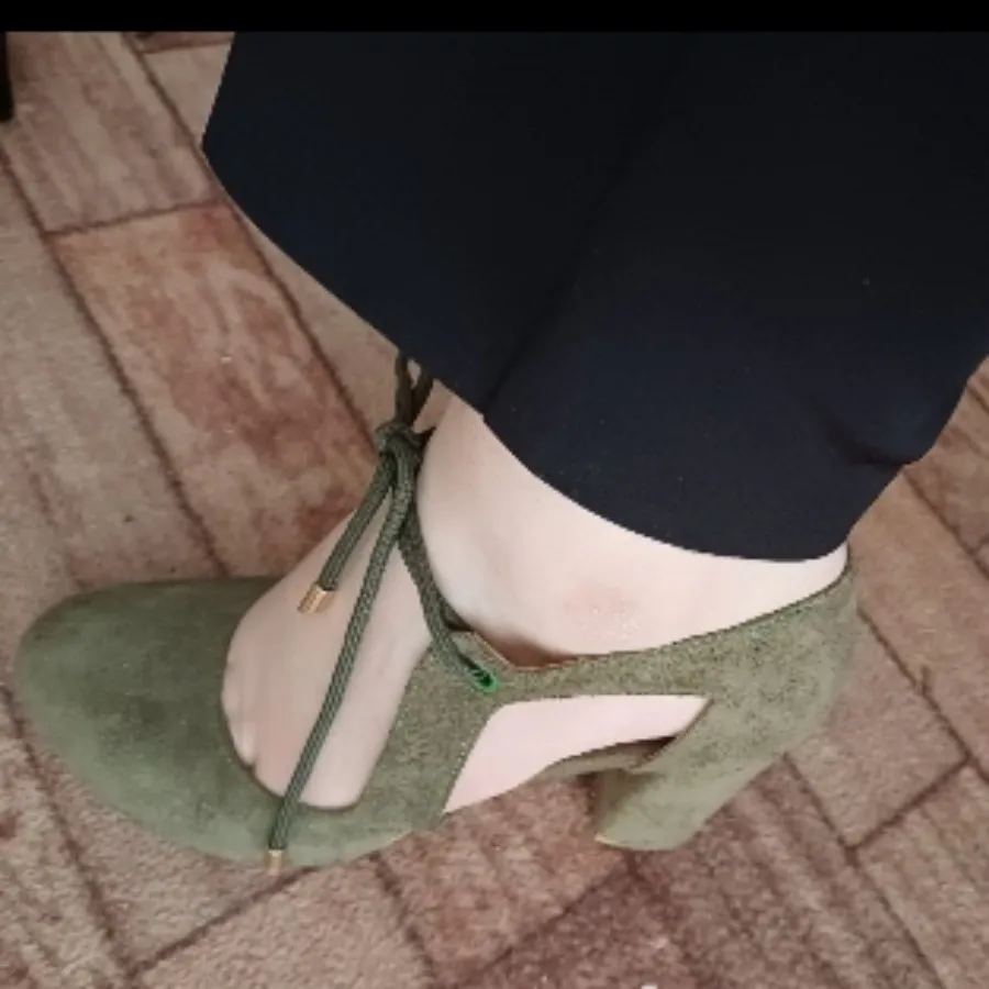 کفش مخمل سبز