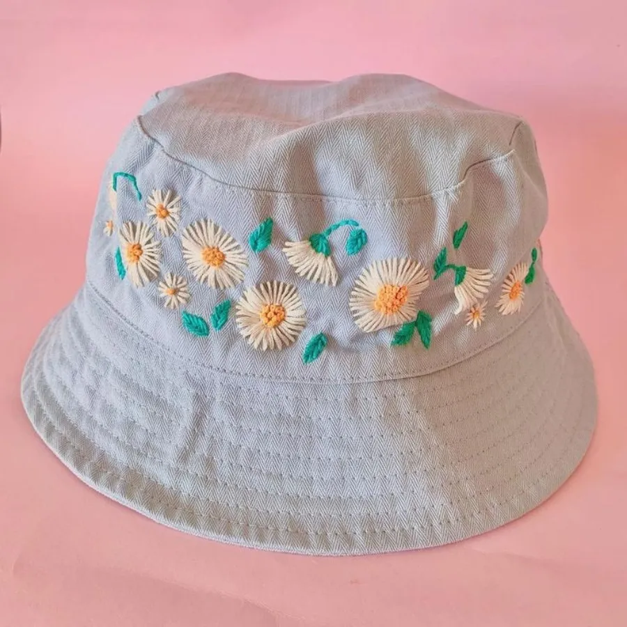 کلاه باکت طرحدار ?