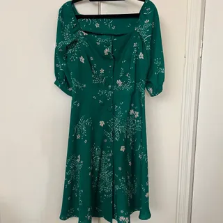 پیراهن دخترانه