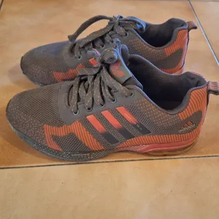 کفش آدیداس طوسی صورتی