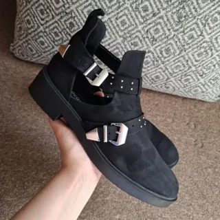 بوت آکبند H&M