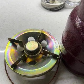 پیکنیکی و چراغ زنبوری