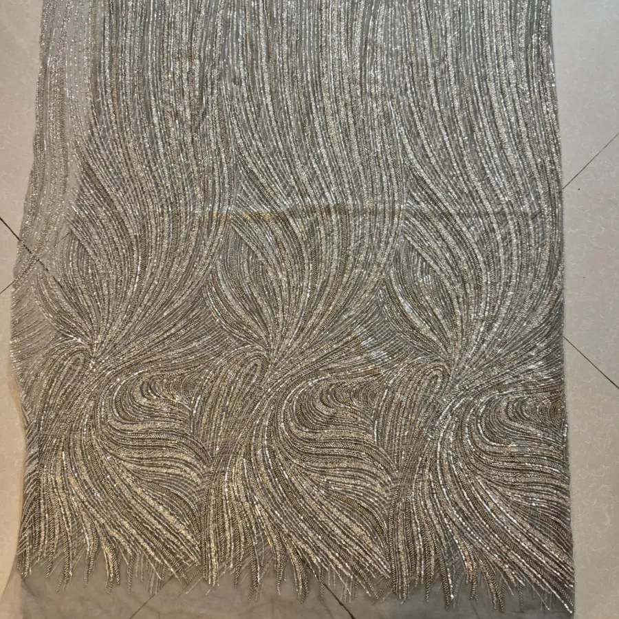 پارچه کریستال و پولک دوزی