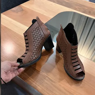 کفش هالیودی