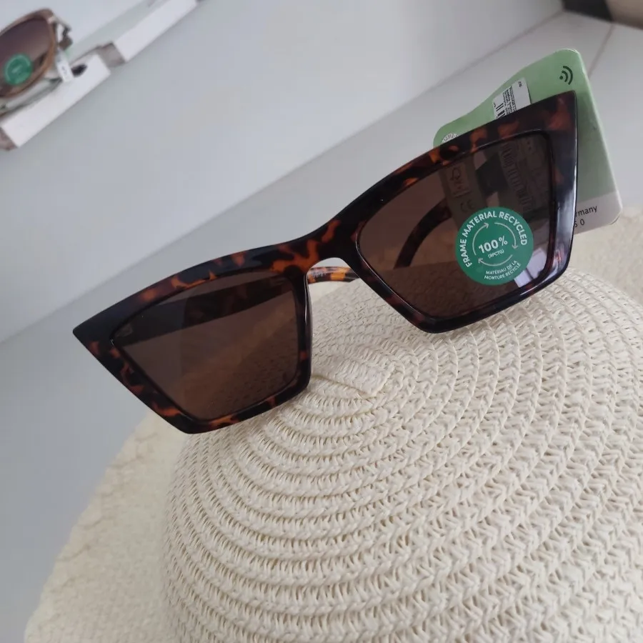 عینک آفتابی طرح پلنگی