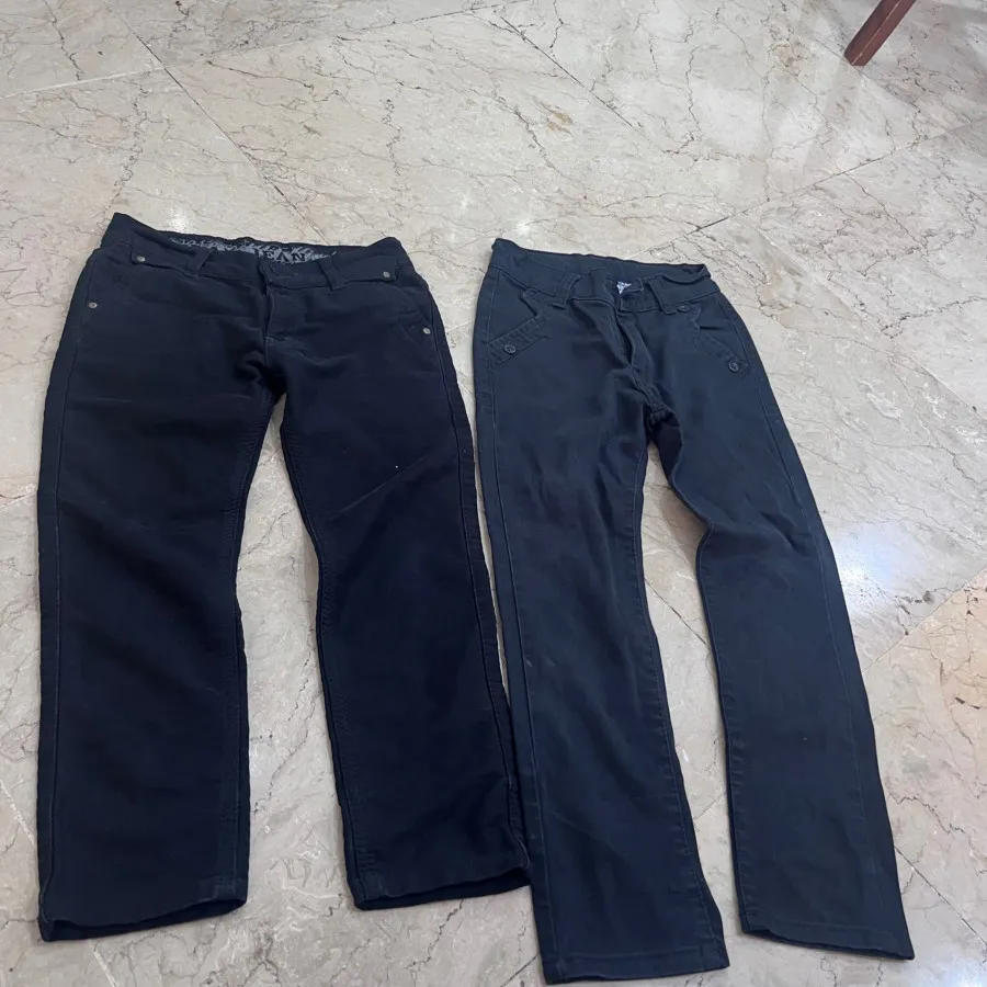 شلوار‌کتان بچگانه