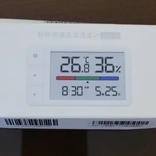 ساعت رومیزی و دیواری