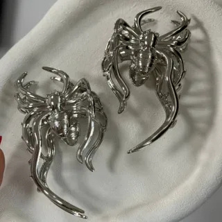 کلیپس عنکبوتی