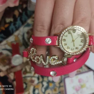 ساعت دستبندی لاو