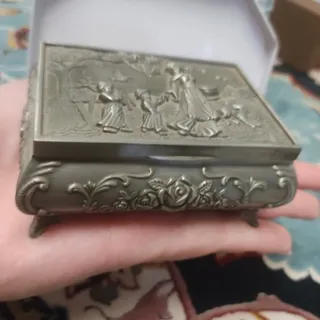 جعبه جواهر کووچک