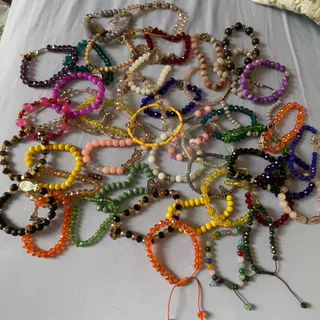 دستبندهای رنگی