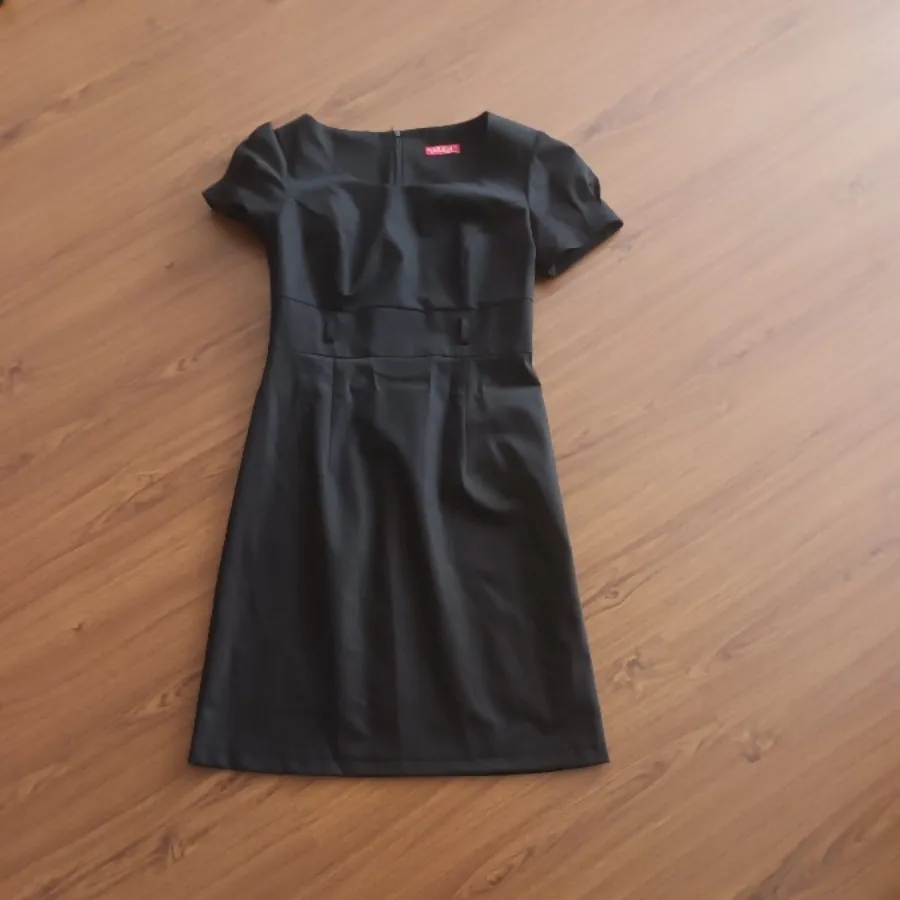 پیراهن دخترانه