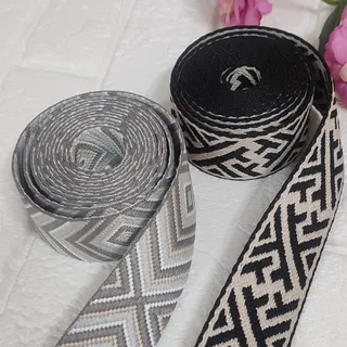 بند برزنتی طرحدار