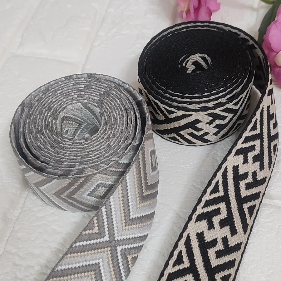 بند برزنتی طرحدار