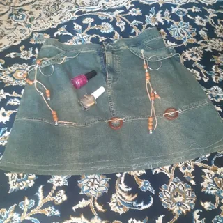 دامن جین کوتاه کشی در حد