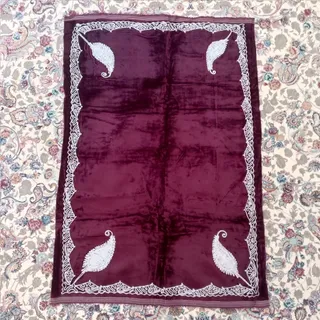 رومیزی مخمل قدیمی