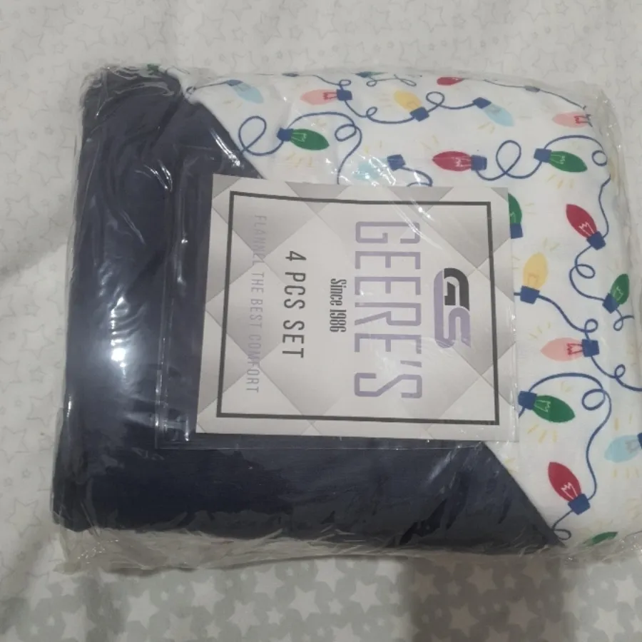 ست ملافه وروبالشی