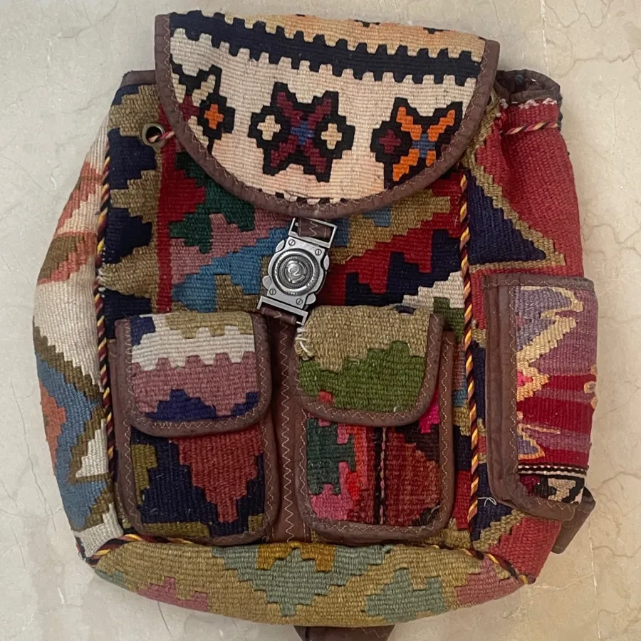 کوله پشتی سنتی