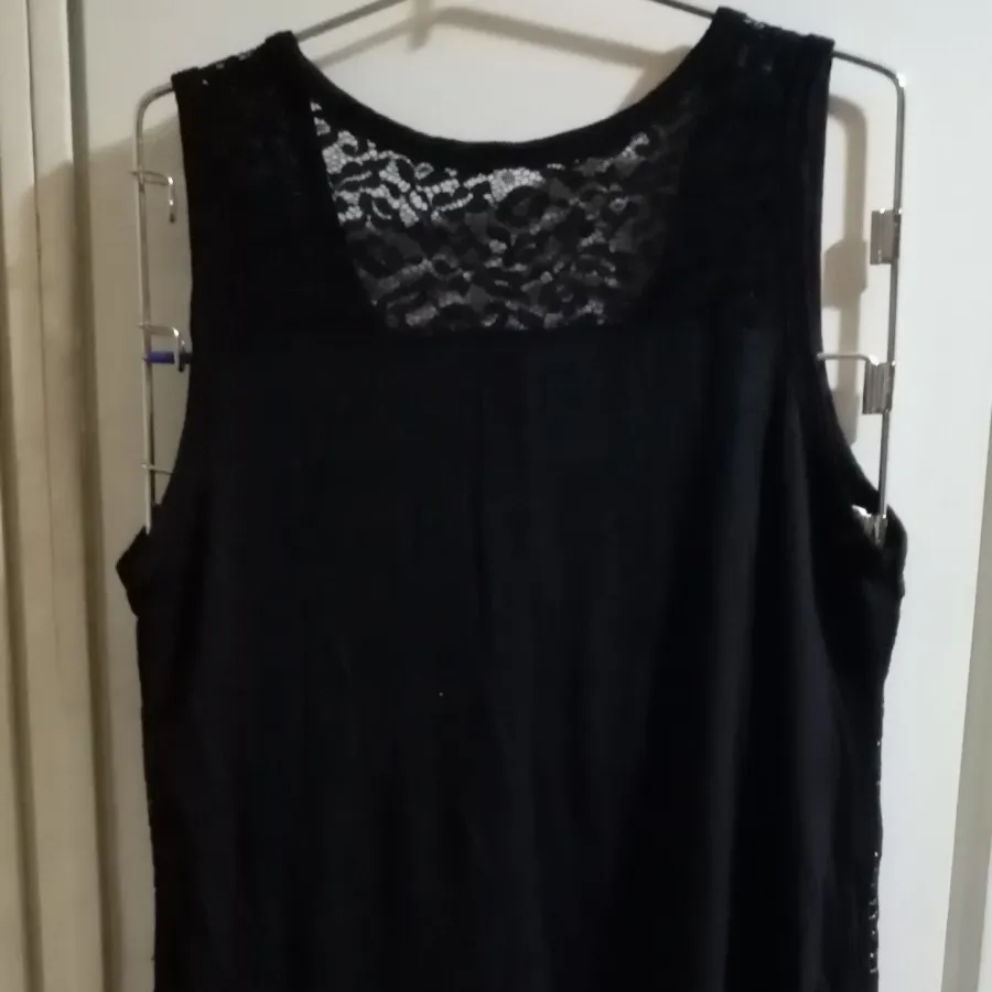 تاپ زنانه گیپور