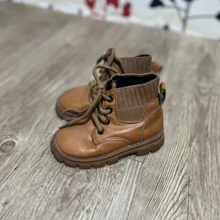 نیم بوت بچگانه