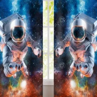 پرده پانچ فضانورد