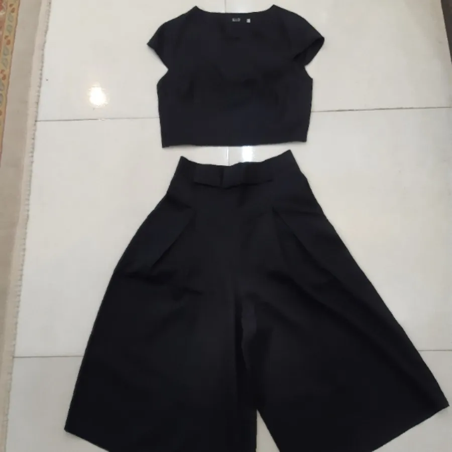 ست کراپ و دامن شلواری