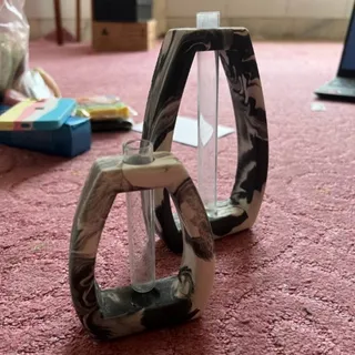 گلدون ظریف جای گیاه!