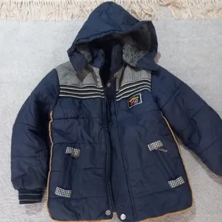 کاپشن و پافر و هودی