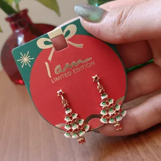 گوشواره بچگانه