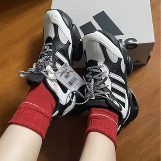 کتونی آدیداس زنانه