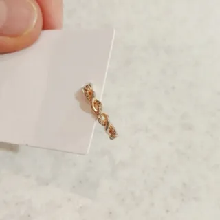 انگشتر طلایی