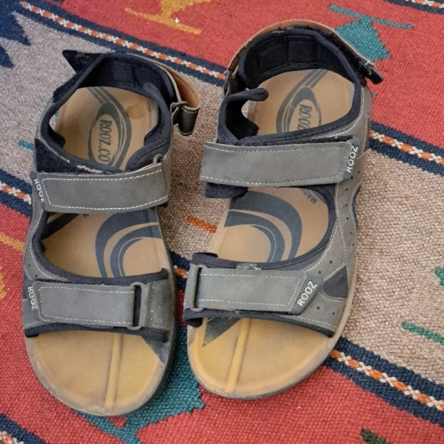 صندل مردونه سایز 40