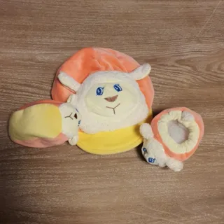 ست کلاه و پاپوش نوزادی