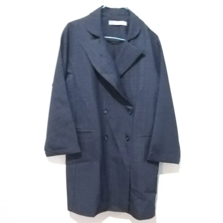 کت سورمه ای