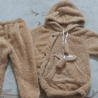 لباس بچگانه