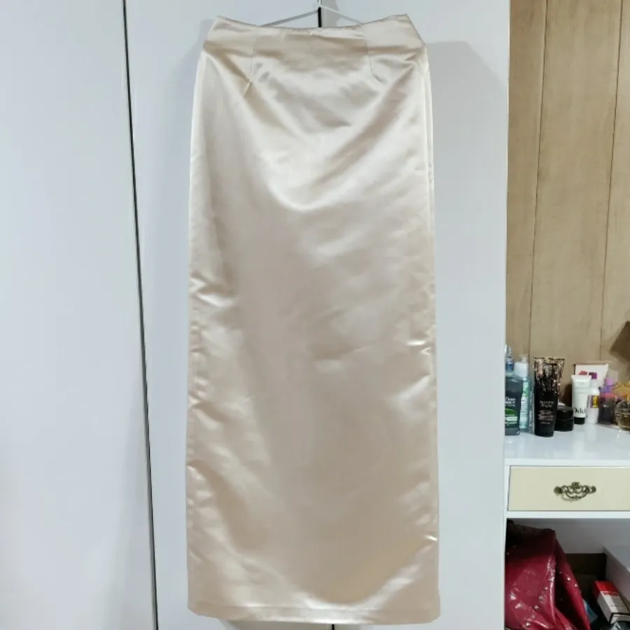 دامن ساتن طلایی کرم