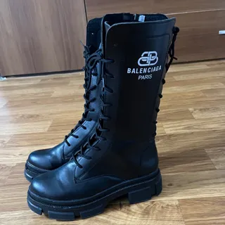 بوت بلند بند دار چرم مشکی