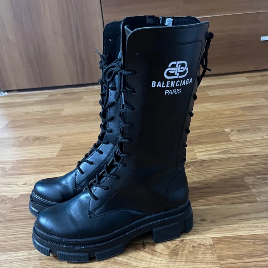 بوت بلند بند دار چرم مشکی